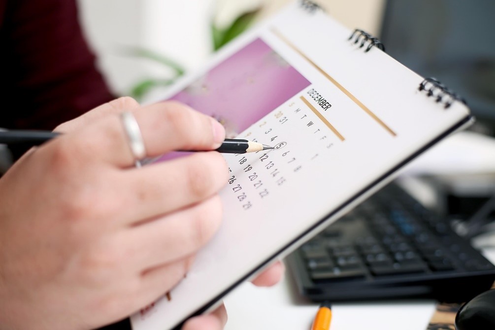 カレンダーとチェック